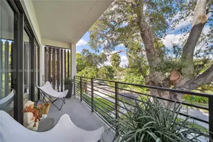 320 NE 126th St, North Miami, FL 33161 - Photo 1