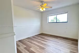 8500 NW 8th St, Miami, FL 33126 - Photo 12