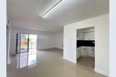 8500 NW 8th St #303, Miami, FL 33126 - Photo 2
