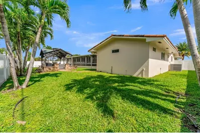 4812 Van Buren St, Hollywood, FL 33021 - Photo 8