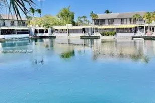 6364 Milk Wagon Ln, Miami Lakes, FL 33014 - Photo 14