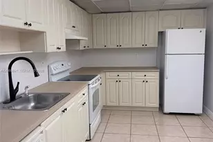 7000 NW 186th St, Hialeah, FL 33015 - Photo 12