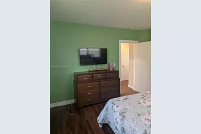 560 NW 184th Ter, Miami Gardens, FL 33169 - Photo 24