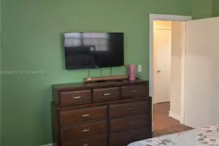 560 NW 184th Terrace, Miami Gardens, FL 33169 - Photo 24