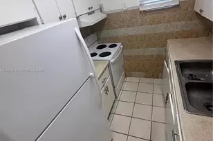 7841 Johnson St, Pembroke Pines, FL 33024 - Photo 2