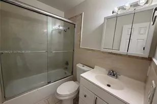 432 Lakeside Dr, Margate, FL 33063 - Photo 10