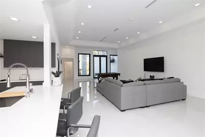 201 Holiday Dr, Hallandale Beach, FL 33009 - Photo 10