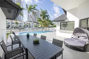 201 Holiday Dr, Hallandale Beach, FL 33009 - Photo 22