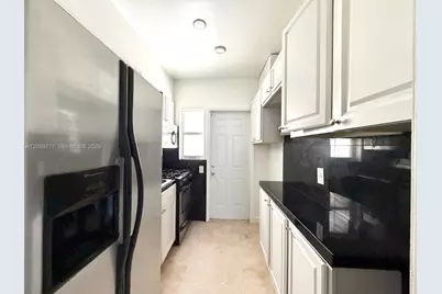 1239 Marseille Dr #2, Miami Beach, FL 33141 - Photo 6