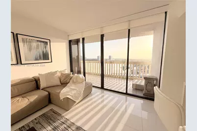 1000 W Island Blvd #1911, Aventura, FL 33160 - Photo 10