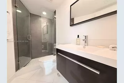 1000 W Island Blvd #1911, Aventura, FL 33160 - Photo 38