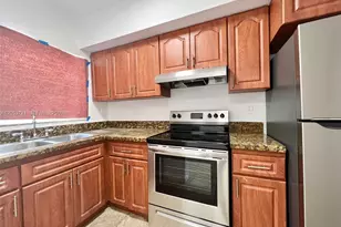8460 NW 4th Ct, Miami, FL 33150 - Photo 6