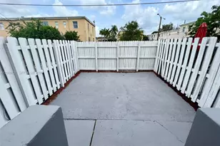 8460 NW 4th Ct, Miami, FL 33150 - Photo 18