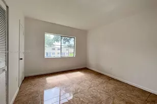 8460 NW 4th Ct, Miami, FL 33150 - Photo 16