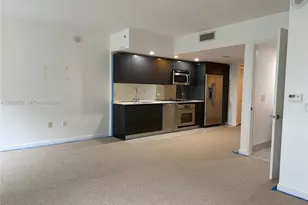 31 SE 6th St, Miami, FL 33131 - Photo 1