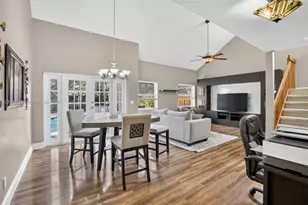 2638 Oak Park Cir, Davie, FL 33328 - Photo 6