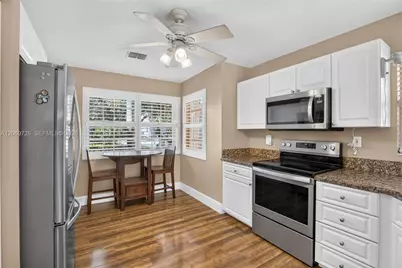 2638 Oak Park Cir, Davie, FL 33328 - Photo 12