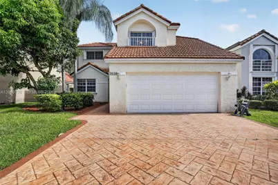 2638 Oak Park Cir, Davie, FL 33328 - Photo 2