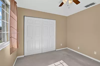 2638 Oak Park Cir, Davie, FL 33328 - Photo 34