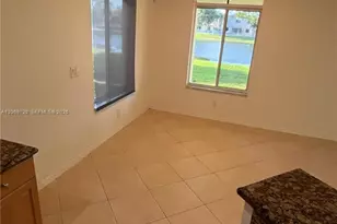 19351 SW 61st St, Pembroke Pines, FL 33332 - Photo 16