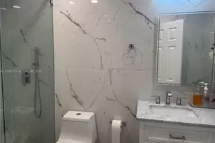 1051 SW 99th Ave, Pembroke Pines, FL 33025 - Photo 24