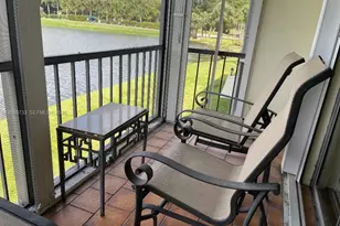 9423 S Hollybrook Lake Dr, Pembroke Pines, FL 33025 - Photo 16