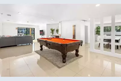 437 Holiday Dr, Hallandale Beach, FL 33009 - Photo 10
