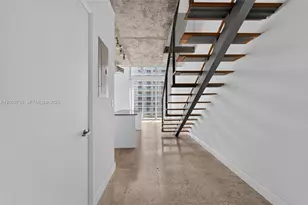 690 SW 1st Ct, Miami, FL 33130 - Photo 6