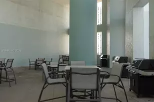 1900 N Bayshore Dr, Miami, FL 33132 - Photo 24