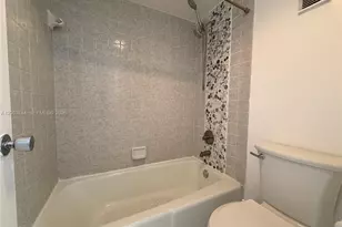 4004 SW 68th Ln, Miramar, FL 33023 - Photo 6