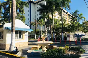 4550 NW 9th St, Miami, FL 33126 - Photo 16