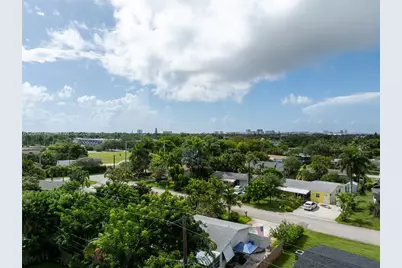 1640 NE 33rd St, Pompano Beach, FL 33064 - Photo 8