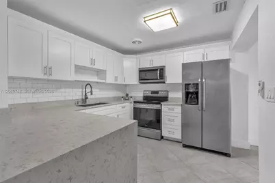 1640 NE 33rd St, Pompano Beach, FL 33064 - Photo 20
