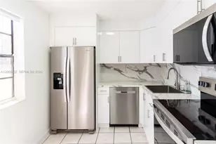 [Address not provided], Miami, FL 33172 - Photo 4