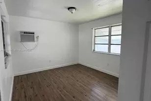 890 NW 55th St, Miami, FL 33127 - Photo 10