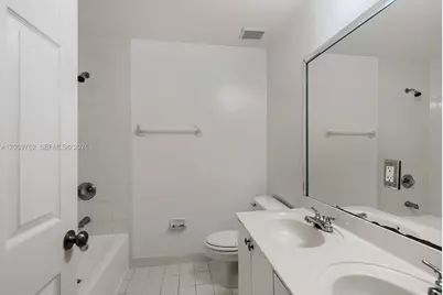 7663 N Southwood, Davie, FL 33328 - Photo 32