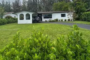 5450 SW 55th Ave, Davie, FL 33314 - Photo 1