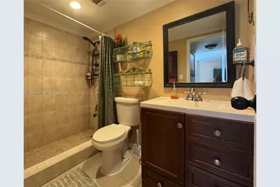210 172nd St #334, Sunny Isles Beach, FL 33160 - Photo 10