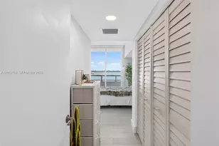 1800 N Bayshore Dr, Miami, FL 33132 - Photo 32