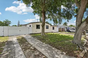1421 N 68th Terrace, Hollywood, FL 33024 - Photo 4