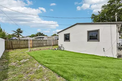 1421 N 68th Ter #1421, Hollywood, FL 33024 - Photo 28