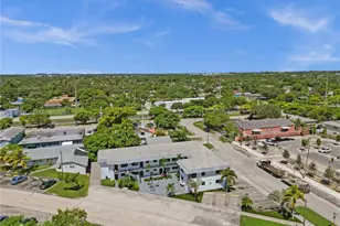 114 SE 8th St, Hallandale Beach, FL 33009 - Photo 2