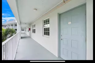 806 Cypress Grove Ln, Pompano Beach, FL 33069 - Photo 4
