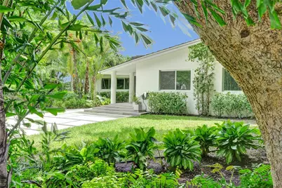 19231 NE 22nd Ave, Miami, FL 33180 - Photo 40