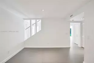 19231 NE 22nd Ave, Miami, FL 33180 - Photo 20