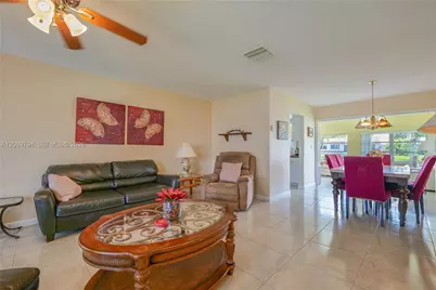 4712 NW 47th Ter, Tamarac, FL 33319 - Photo 2