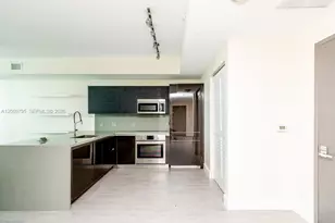 1080 Brickell Ave, Miami, FL 33131 - Photo 6