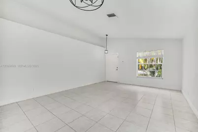 2230 NW 145th Ave, Pembroke Pines, FL 33028 - Photo 4