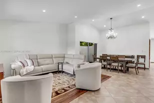7457 SW 112th Pl, Miami, FL 33173 - Photo 4