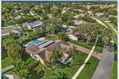 18232 S 104th Ter S, Boca Raton, FL 33498 - Photo 2